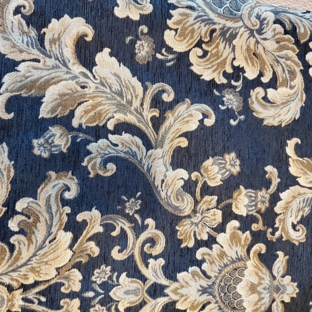 Croscill border decorative